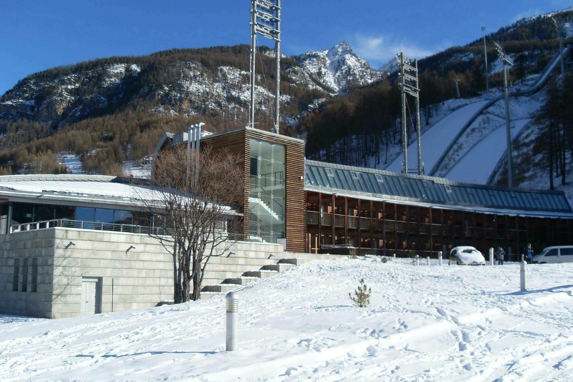 Pragelato Ski Jumping Hotel Праджелато Екстериор снимка